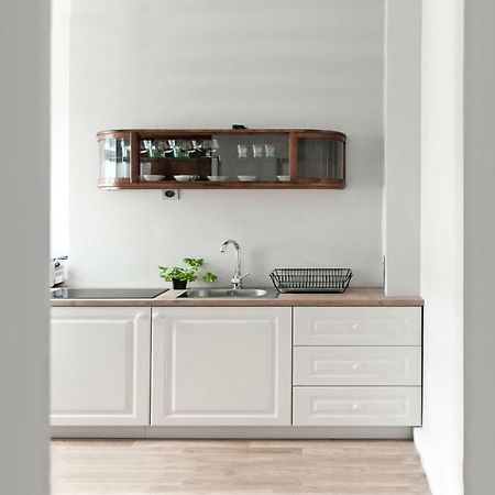 Apartament Piano Warsaw Luaran gambar